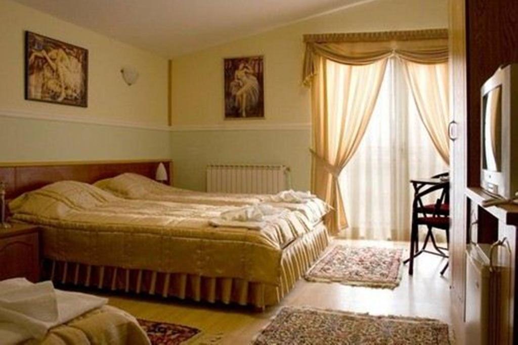 Hotel Uni Palas II Кавадарци Стая снимка